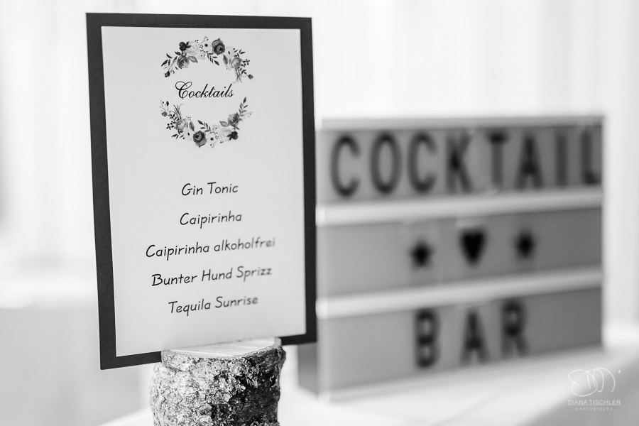 Cocktail-Bar lettern und Cocktail-Karte bei einer Hochzeit in der WG Brackenheim