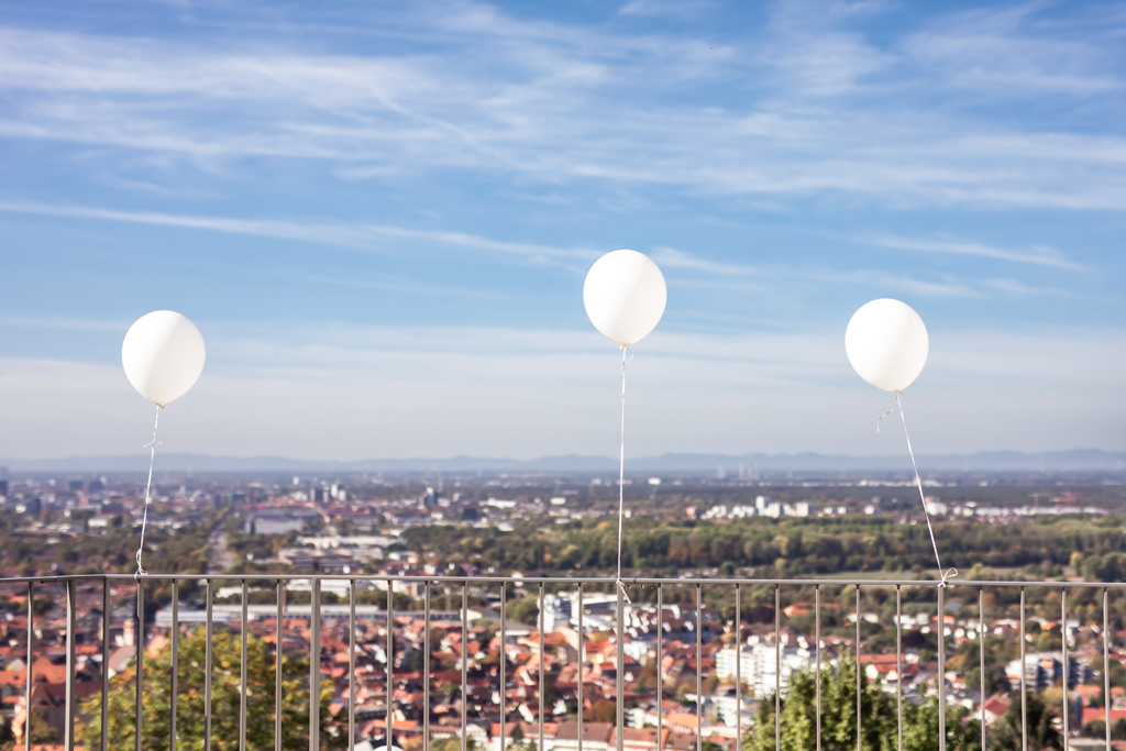 Ballons bei der Hochzeit am Turmberg Karlsruhe